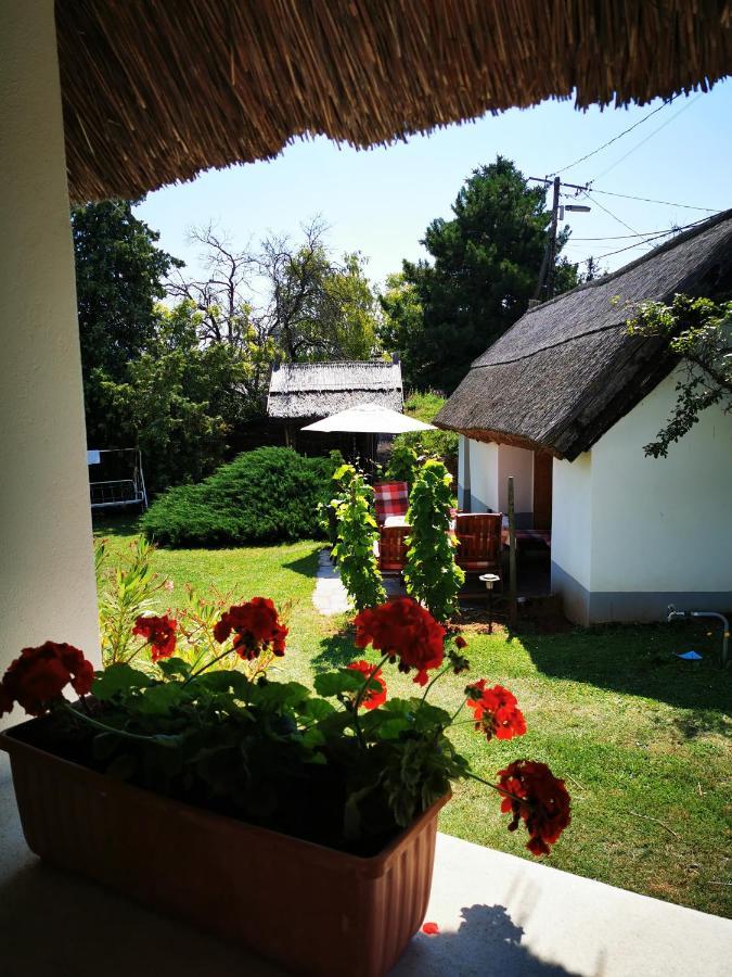 Country House Balaton Paloznak Esterno foto