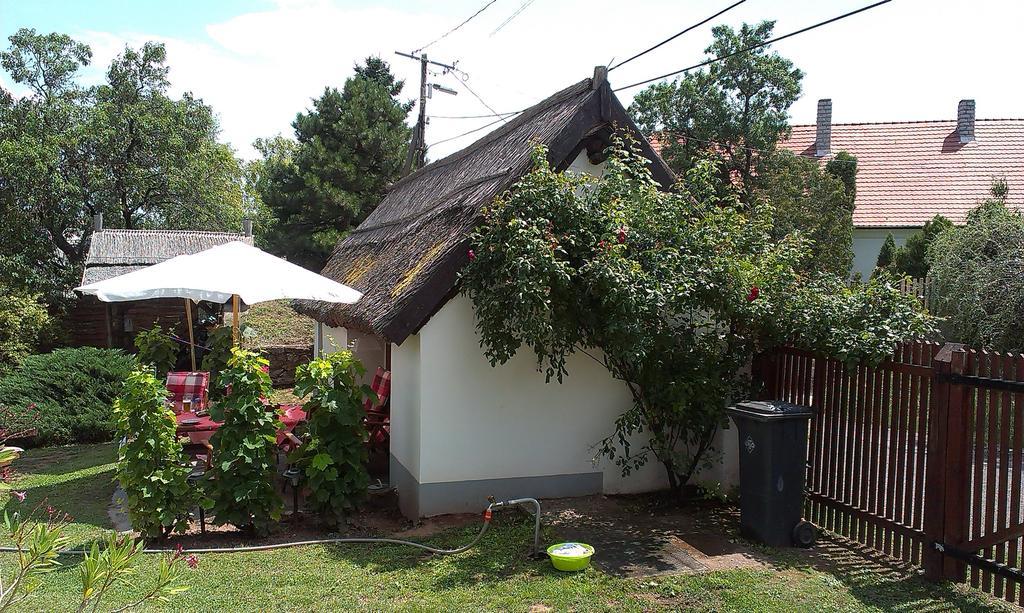 Country House Balaton Paloznak Esterno foto